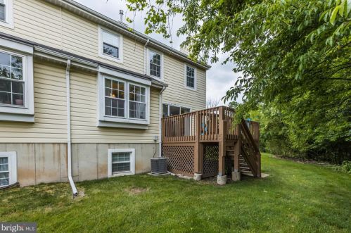 464 Sterling Ct, Southampton PA  18966-2776 exterior