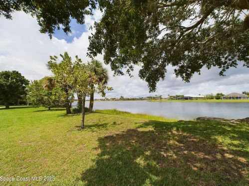 950 Yearling Trl, Sebastian FL  32958 exterior