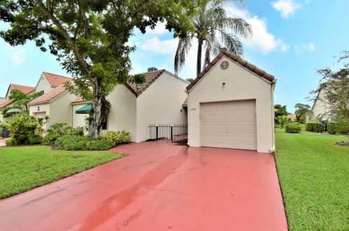 6545 Las Flores Dr, Boca Raton, FL 33433-2366