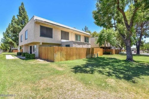 6036 Townley Ave, Glendale, AZ 85302-4548