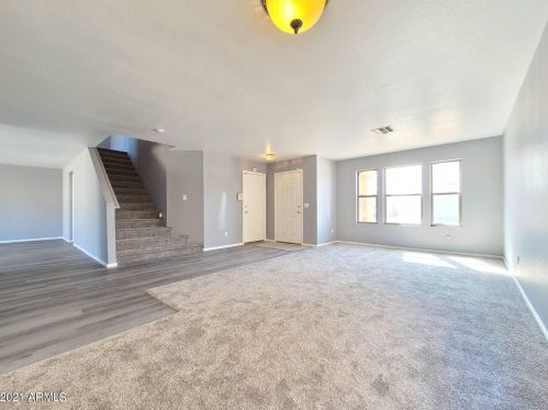 586 Racine Loop, Casa Grande, AZ 85122-5109