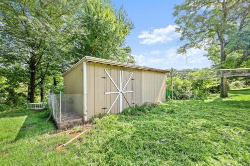 156 Summit Dr, North Branford CT  06471-1234 exterior