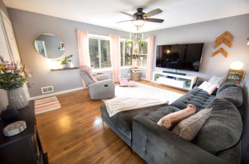 5581 Honey Creek Dr, Milwaukee WI  53221-4062 exterior