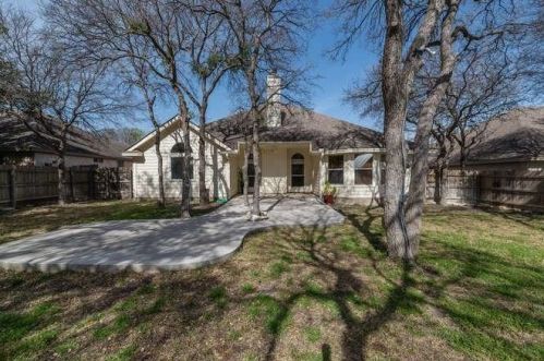 820 Wagon Wheel Trl, Georgetown TX  78628-2467 exterior