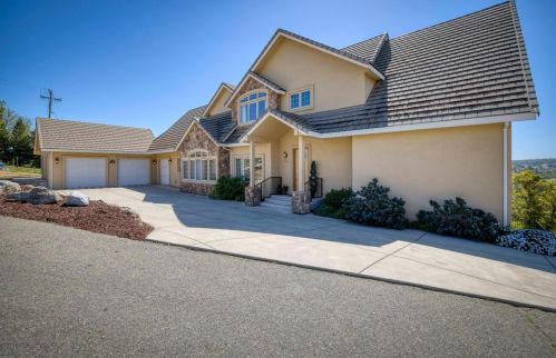 951 Crystal Oak Pl, Newcastle CA  95658-9405 exterior