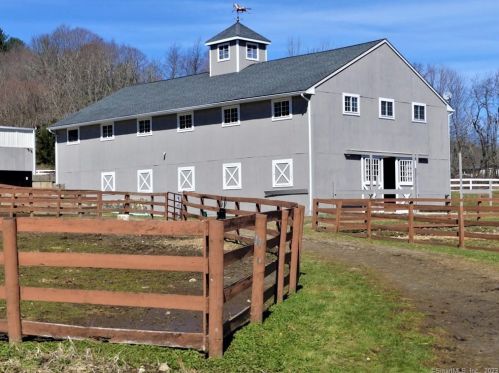 1233 Bantam Rd, Litchfield CT  06750-1407 exterior