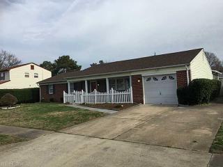 1121 Sir Lancelot Dr, Chesapeake, VA 23323-2630