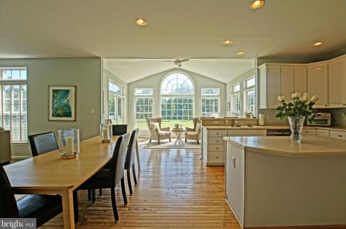 18498 Seashell Blvd, Lewes, DE 19958-6400