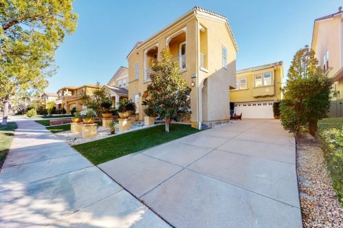 15982 Thompson Ranch Dr, Santa Clarita, CA 91387-1421