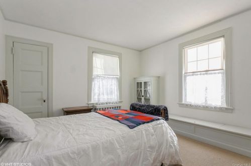 26 Hawthorne Ave, Rye Brook NY  10573-2927 exterior