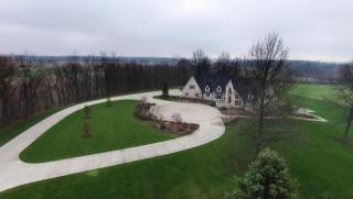 8870 Ridge Rd, Fredricktwn OH  43019-9364 exterior