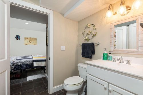 75 Sowell St, Mount Pleasant SC  29464-2660 exterior