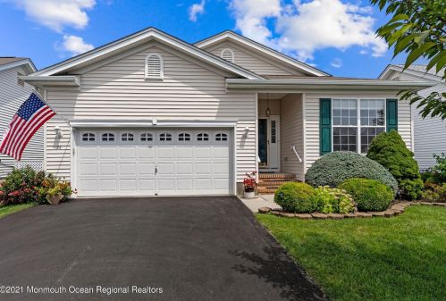 26 Shelley Rd, Bricktown, NJ 08724-0745