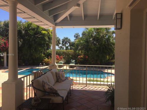 989 Bay Oak Ln, Vero Beach, FL 32963-2119