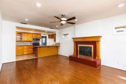 3154 Fidler Ave, Long Beach, CA 90808-3434