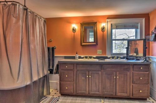 18 High St, Keene NH  03431-3025 exterior