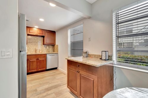 691 Burgundy O, Delray Beach FL  33484-4914 exterior