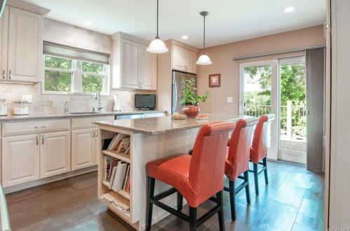 30 Scott Rd, Mahopac NY  10541-2761 exterior