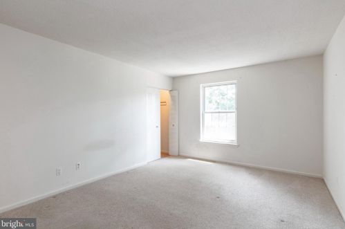 144 Wellington Ter, Lansdale PA  19446-4960 exterior