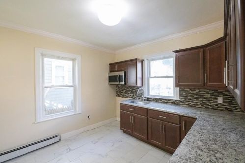 321 Narragansett St, Providence RI  02905-4144 exterior