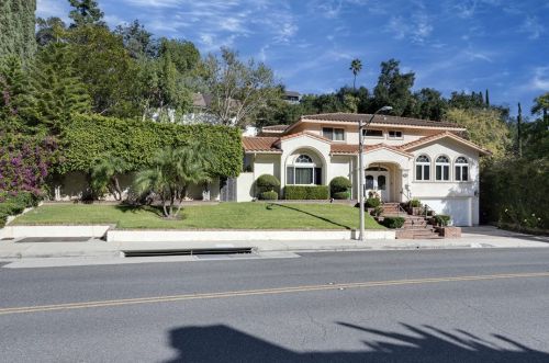 1360 Greenbriar Rd, Glendale, CA 91207-1254