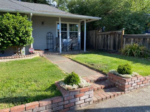 617 Jones St, Ukiah CA  95482-5313 exterior