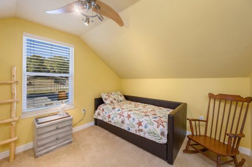 883 Squirrel Rd, Defuniak Springs FL  32433-7686 exterior