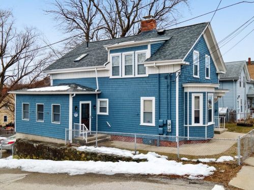 205 2nd Ave, Woonsocket RI  02895-4037 exterior