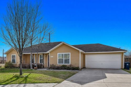517 Pace Dr, Denton, TX 76209-6509