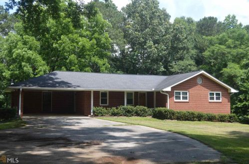 137 Senoia Rd, Peachtree City, GA 30269-1006