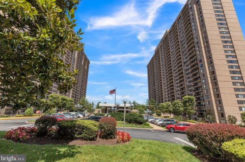 3705 George Mason Dr, Falls Church VA  22041-3759 exterior