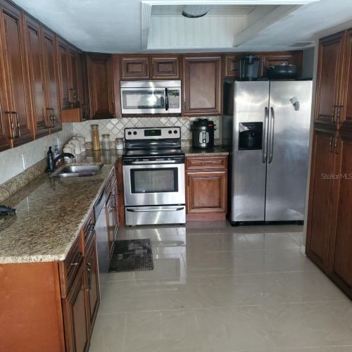 1014 Windsong Cir, Apopka, FL 32703-8246