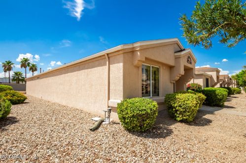 18602 136th Dr, Sun City, AZ 85375-4741