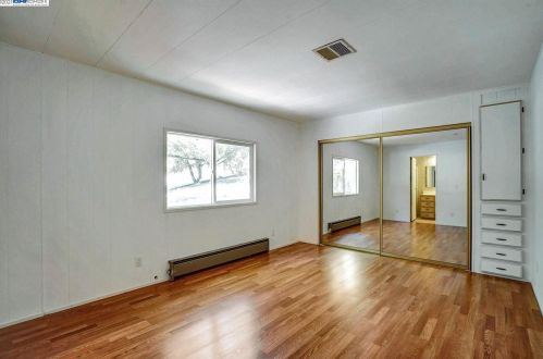 6901 Johnston Rd, Pleasanton CA  94588-9460 exterior