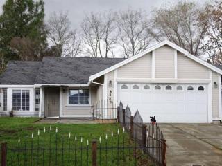 4249 Dymic Way, Sacramento, CA 95838-2747