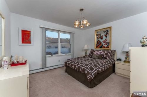 41 Mt Pleasant Ave, West Paterson NJ  07424-2734 exterior