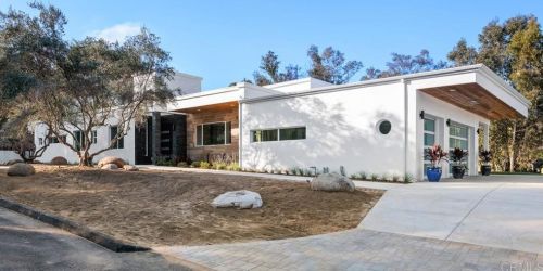 1500 Gamble Ln, Escondido CA  92029-4321 exterior