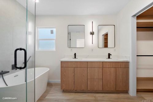 3511 Oliphant St, San Diego CA  92106-1729 exterior