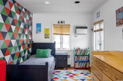 563 Saddle Ridge Rd, Woodsburgh NY  11598-1551 exterior