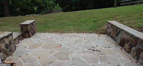 13786 Milltown Rd, Lovettsville VA  20180-3517 exterior