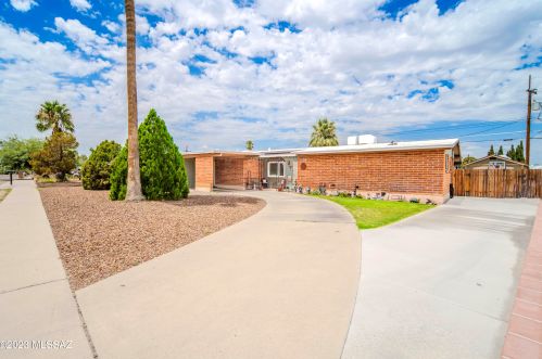 8517 Kenyon Dr, Tucson, AZ 85710-4231