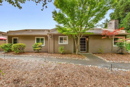 2242 Knolls Hills Cir, Santa Rosa, CA 95405-8309