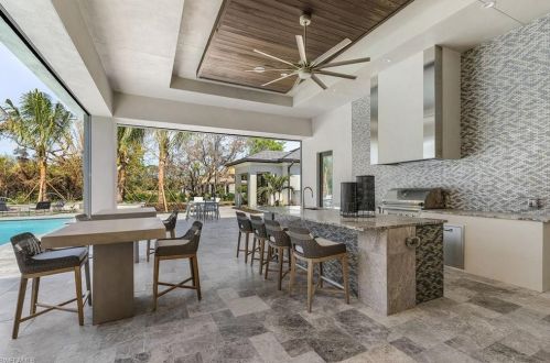 81 North St, Naples FL  34108-2921 exterior