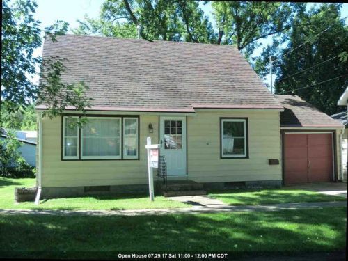 409 Kellogg St, Ripon, WI 54971-1211