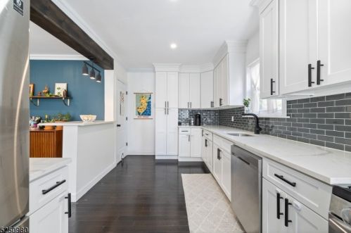 24 Hilton Ave, Maplewood NJ  07040-2921 exterior