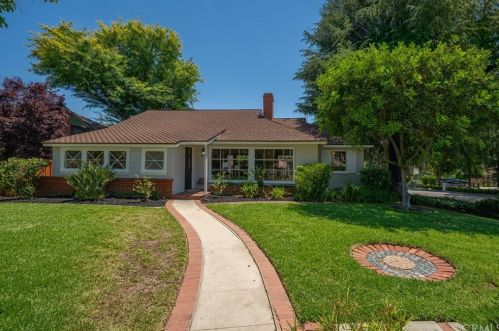 1132 Atlee Dr, La Canada, CA 91011-3205