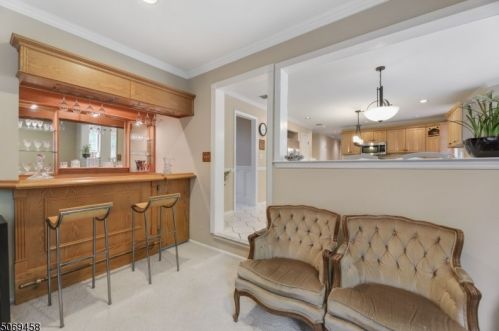 43 Mdw Blf Rd, Greystone Park NJ 07950-1951 exterior