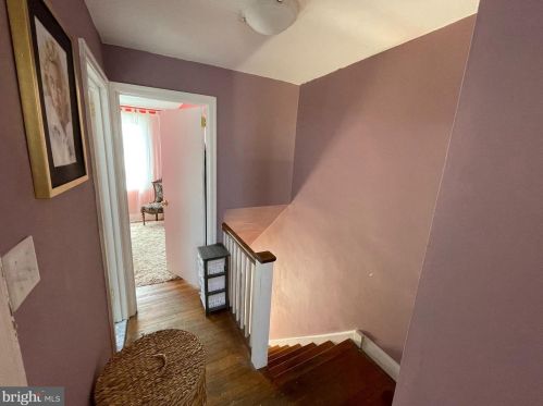 6308 Glenloch St, Philadelphia PA 19135-3613 exterior