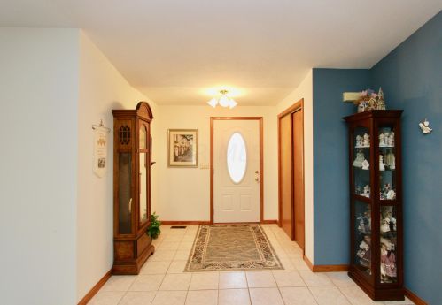 3048 Gooding Rd, Marion, OH 43302-9006