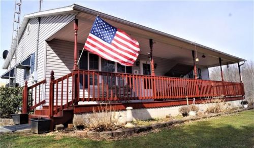 6065 Vo Ash Dr, Kilgore, OH 44615-8842